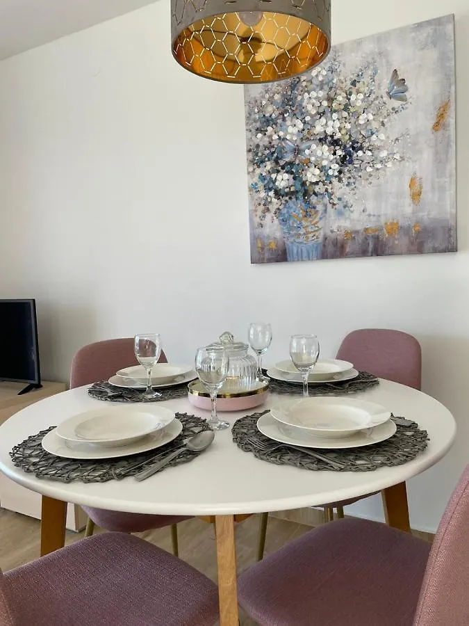 App Mirela 1 Apartment Novi Vinodolski 0*,
